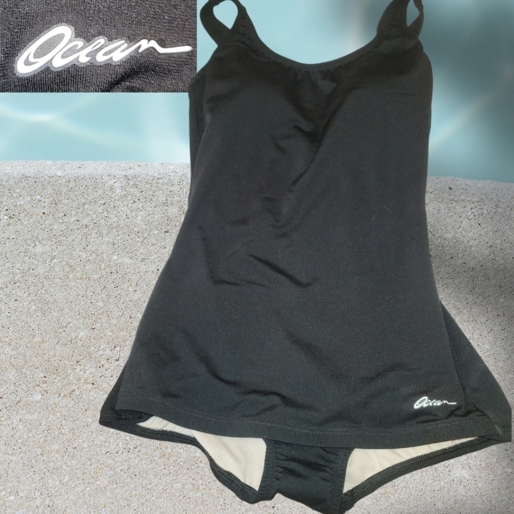OCEAN by DOLFIN Aquashape one piece athletic swimsuit black 34/8